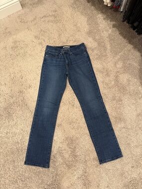 Levi's Women's Straight-Leg Jeans - Deep Indigo Blue